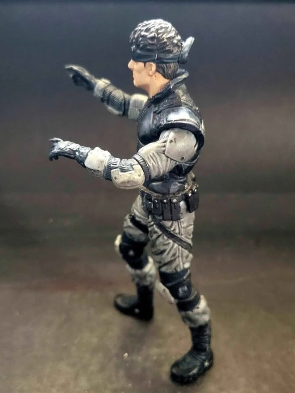 Vintage Metal Gear Solid SOLID SNAKE 6.5" inch action figure McFarlane 1999 - Picture 4 of 6